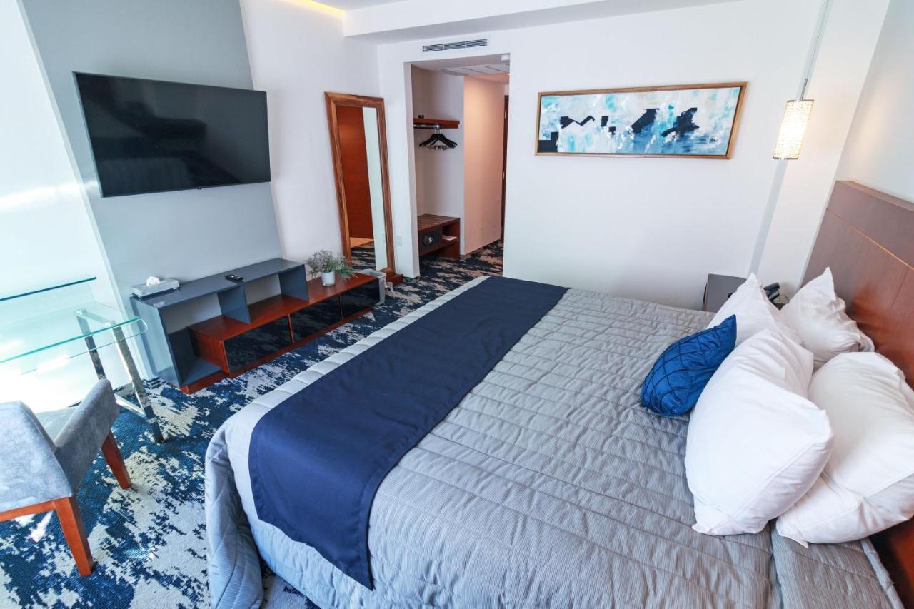 Hotel Fray Select Tepic Bagian luar foto